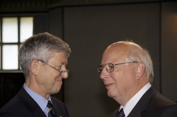 Prof. Putz, Vizepräsident der LMU und Prof. Hegering